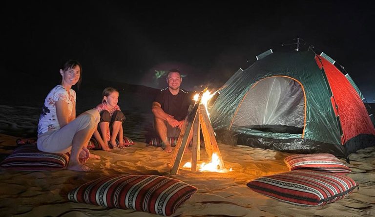 overnight Desert Safari with BBQ Dinner & Stargazing